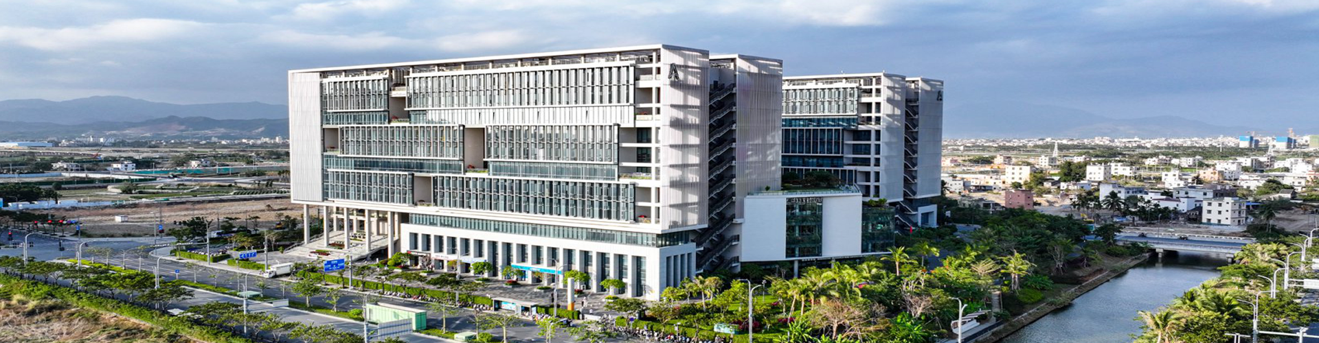 创新研学谷（办公地点 实验室地点）